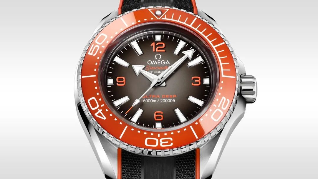 这下好了，留给欧米茄的颜色也不多了，一口气推出32款新品