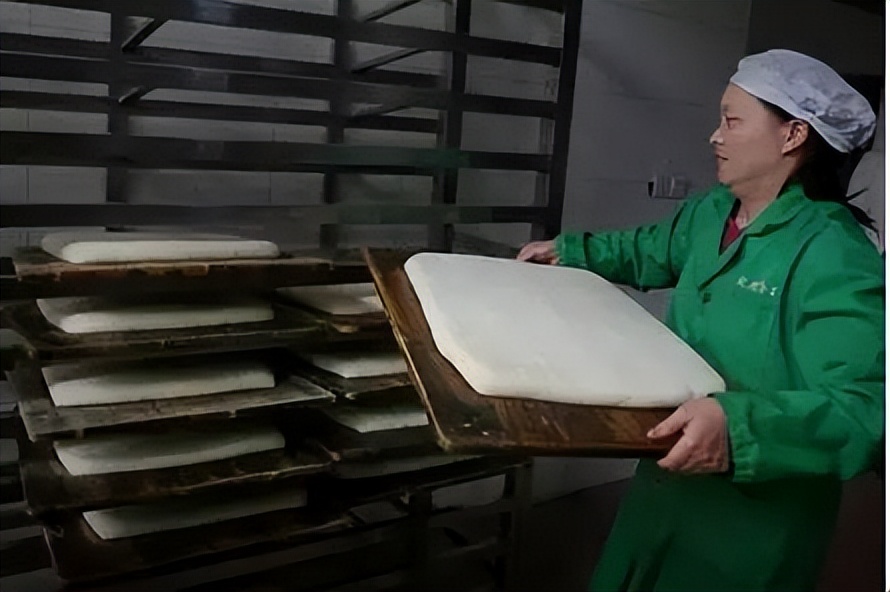 江西非遗：宜丰霉豆腐，当地人餐桌不可或缺的美食，可带走的乡愁