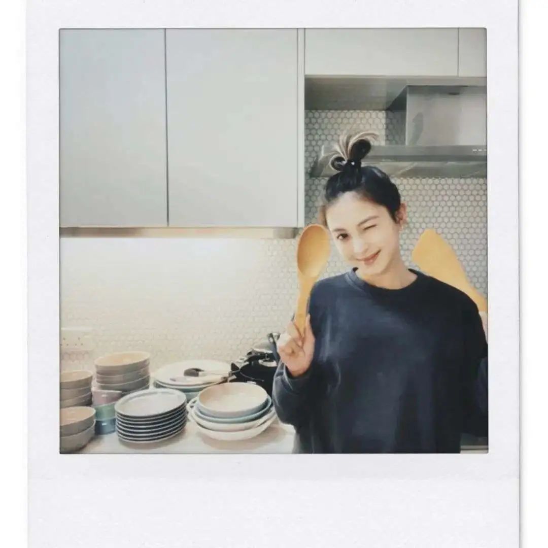 比王菲还厉害的女明星,比王菲还牛的女歌手