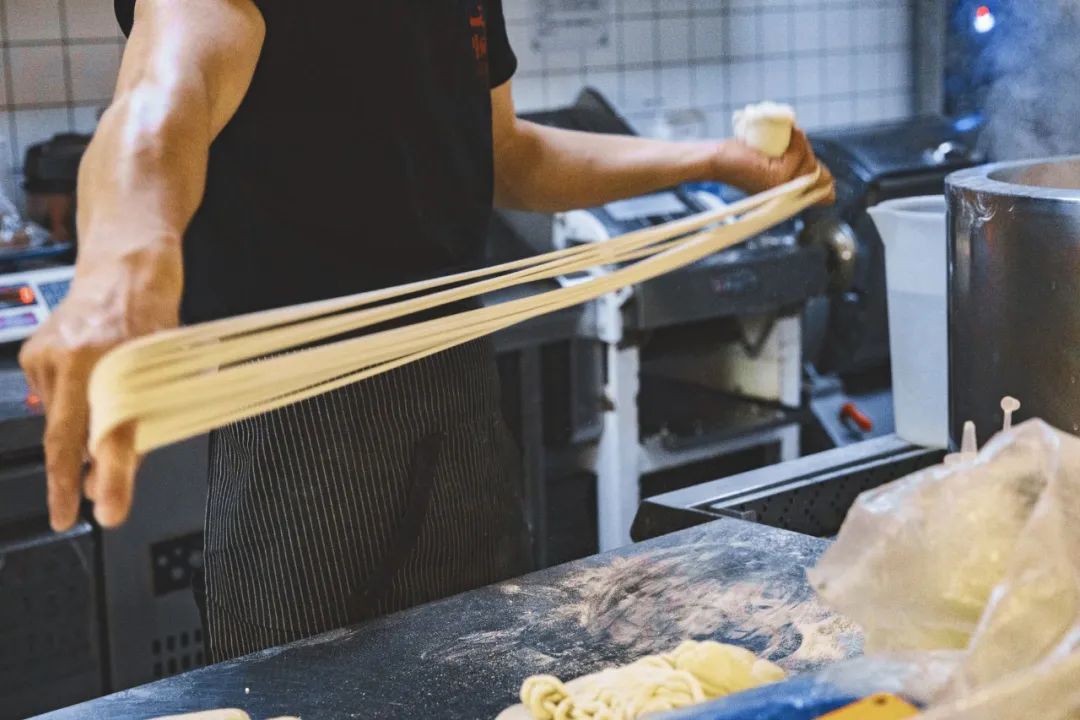 夏天来一碗太过瘾,夏天来一碗啥面比较舒服
