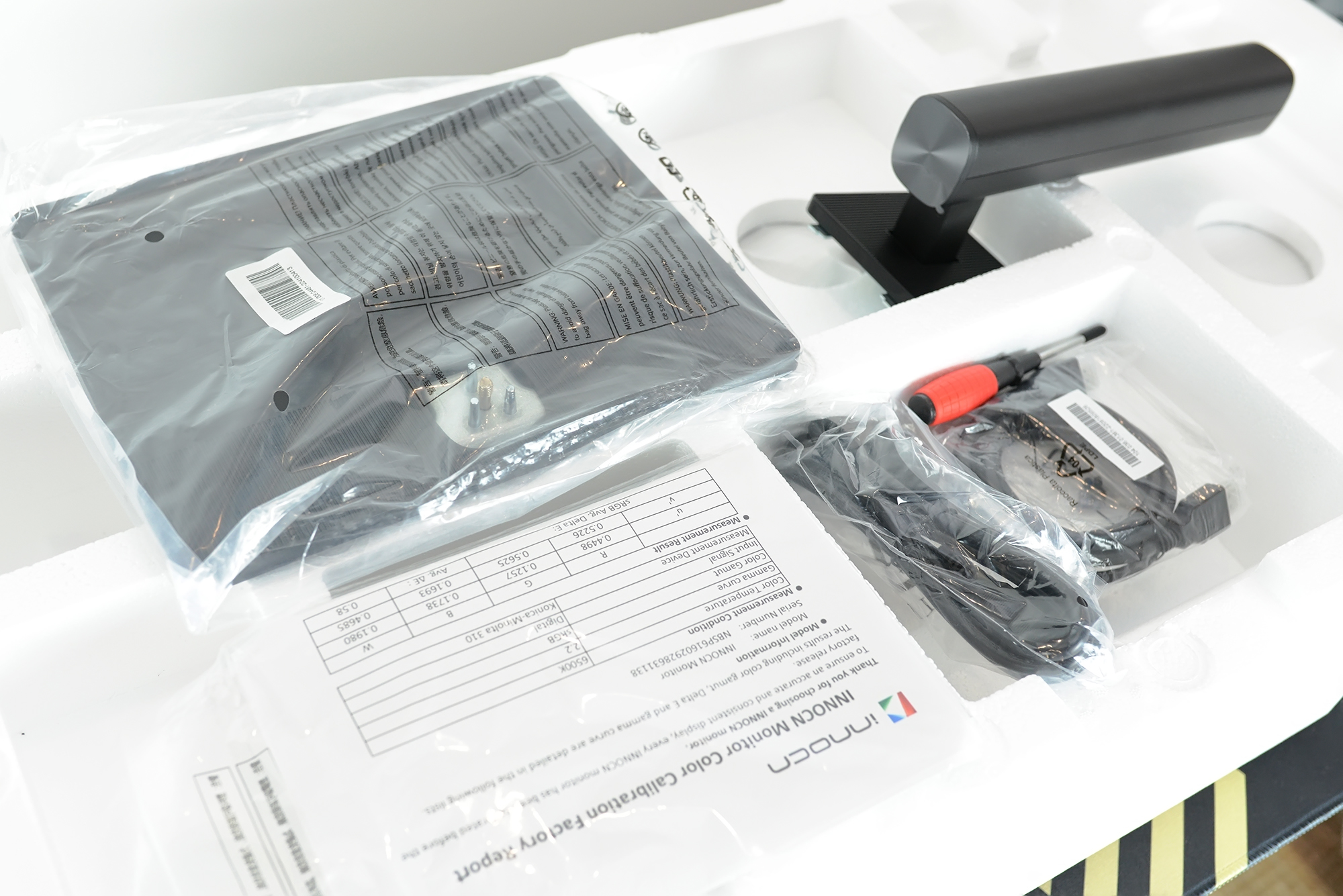 小米4k显示器和华为显示器对比,小米4k显示器和华为4k显示器