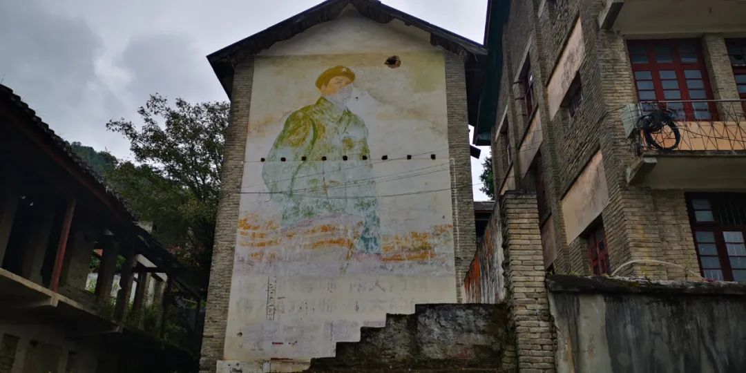 国内最值得自驾的七条绝美路线,此生必去的中国100个攻略