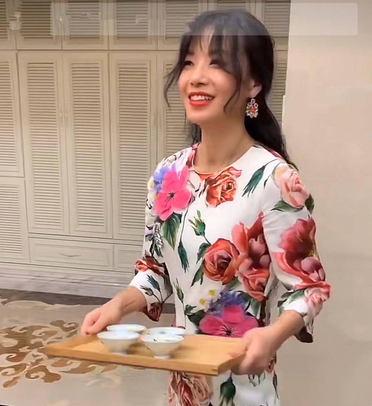 cici888跟赌王三太什么关系,cici888是赌王三太的侄女吗