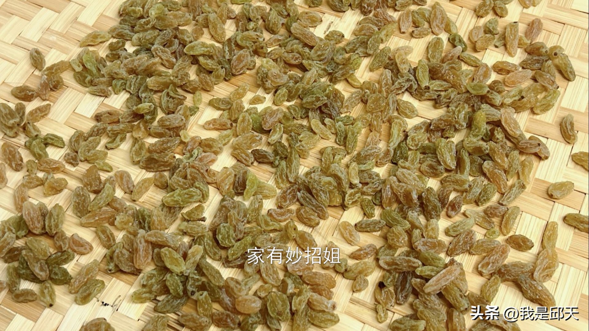 买回来的葡萄干太脏拿什么洗,葡萄干特别脏吃之前一定要洗