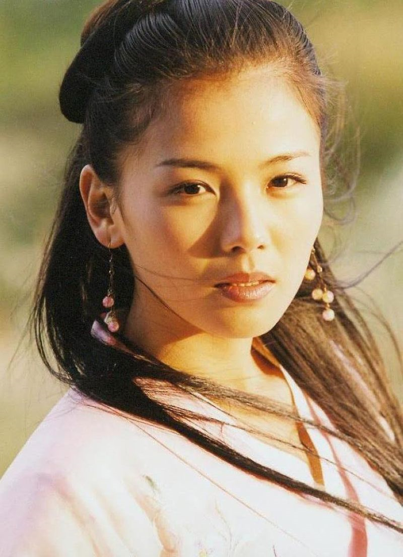 明明演技烂，还被硬捧成实力派，2023刚开年，这6位演员就露了馅