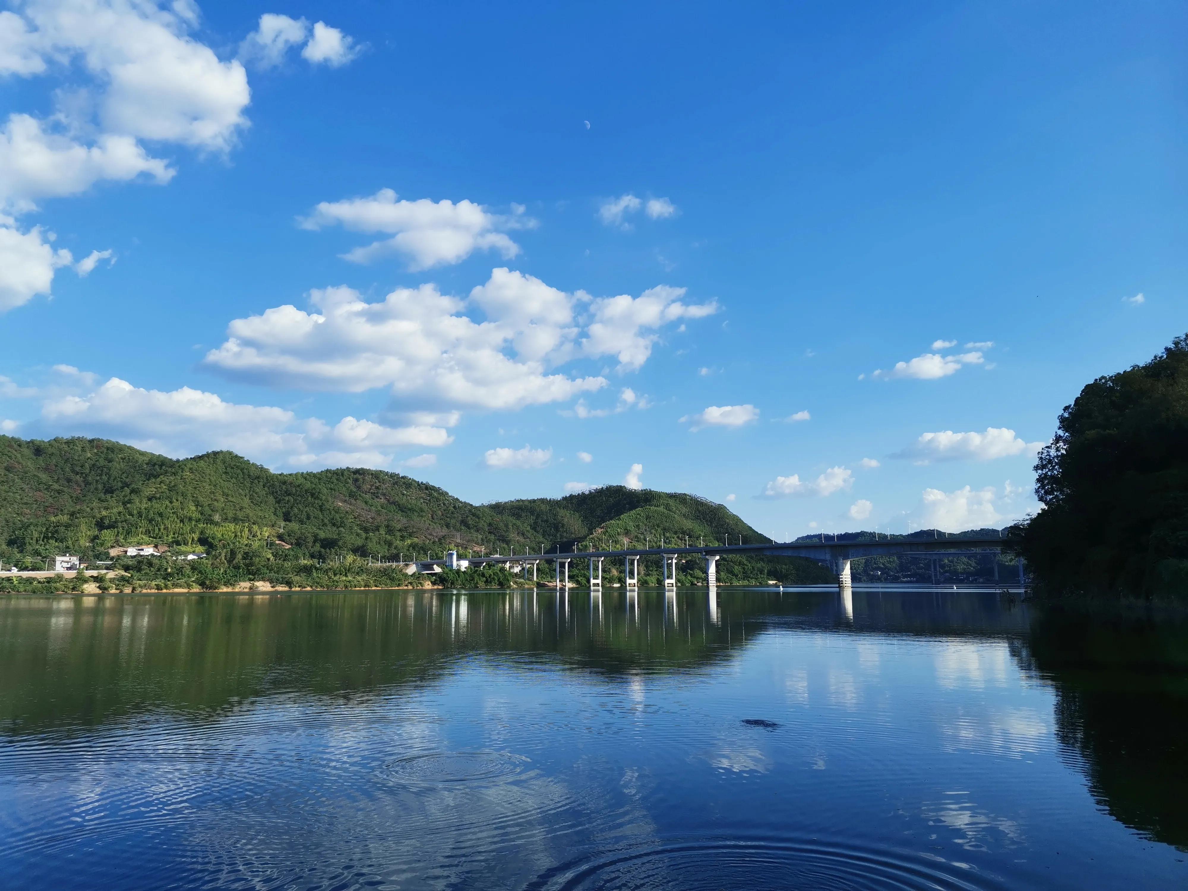 客家小镇集市视频,大麻镇客家话