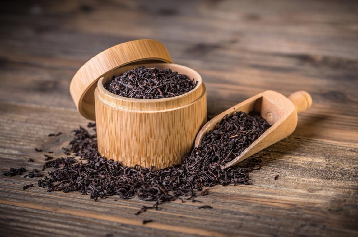 红茶和绿茶黑茶青茶的区别是什么,红茶黑茶青茶按什么区分