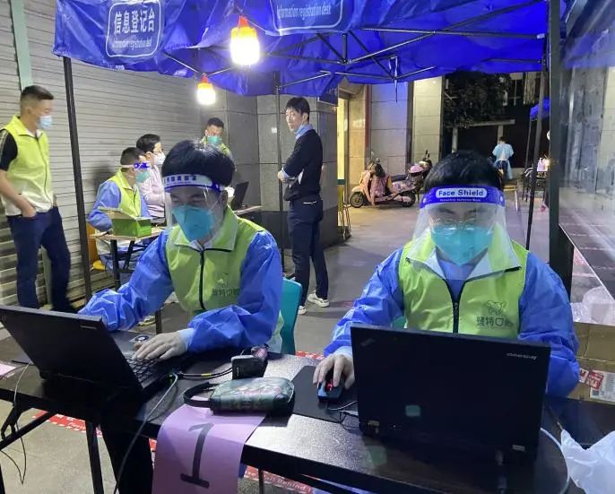 冲锋抗疫一线积极履职尽责,冲在战疫一线扛起硬核担当