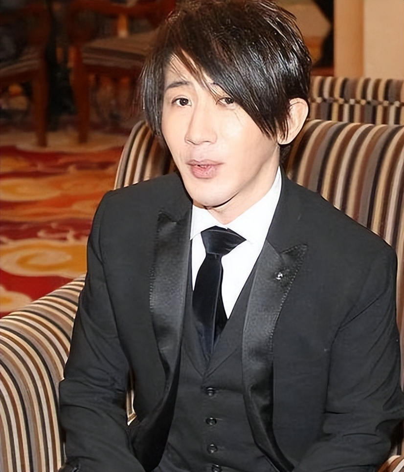 4年时间“封杀”两次，五登春晚后销声匿迹，刘谦经历了什么？