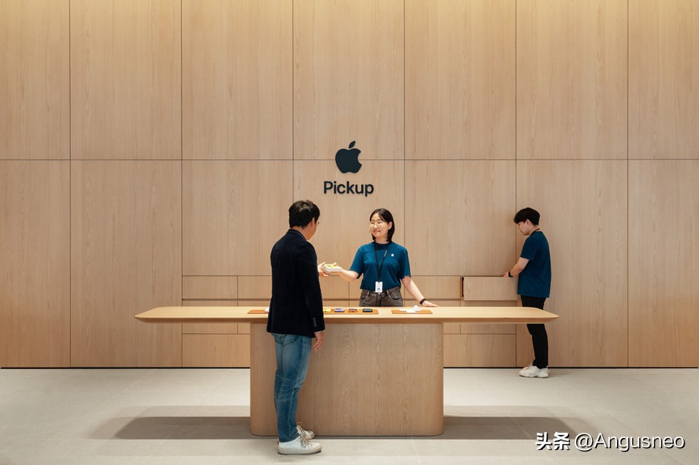 apple零售店新机,apple零售店龙年