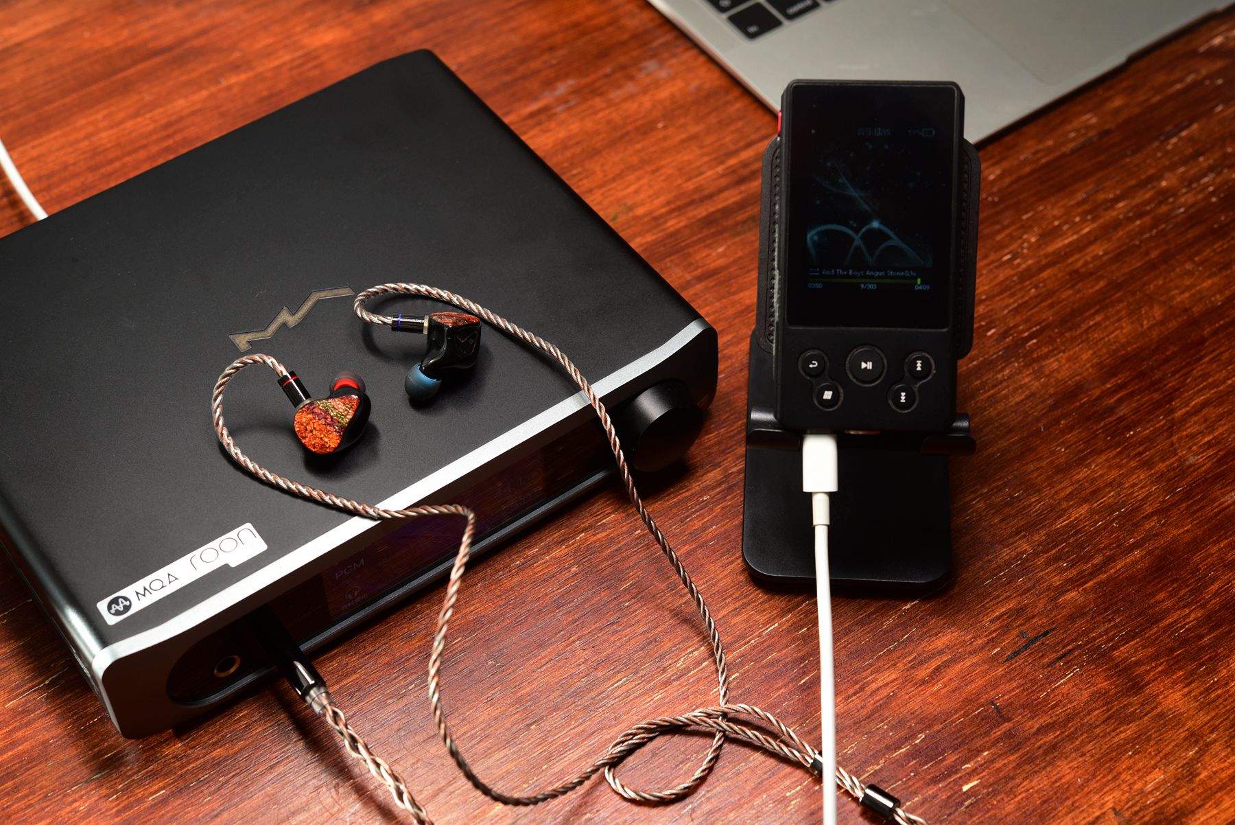 淡而不素方能宁静以致远，国产黑马级耳机品牌AFULP8试听