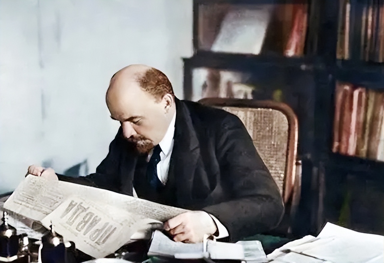 斯大林工作遭刁难讨要军权无果，写信给列宁：不给我可抢了啊