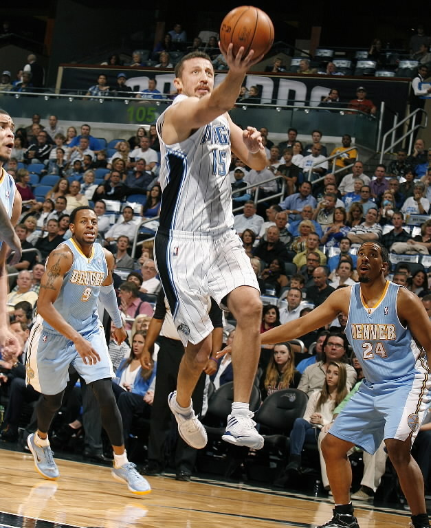 鏄熸湀寮垁,鐗圭鏍奸瞾椹埡棣栧彂