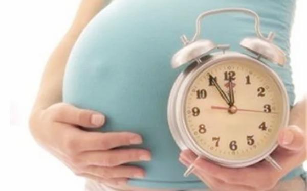 到了孕晚期孕妇是不是都比较焦虑,到了孕晚期孕妇是不是会缺氧