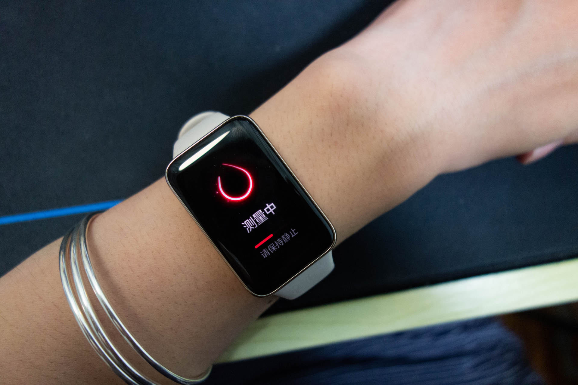 小米手环7pro对比小米手环7怎么选,小米手环7pro和小米手环7舒适度