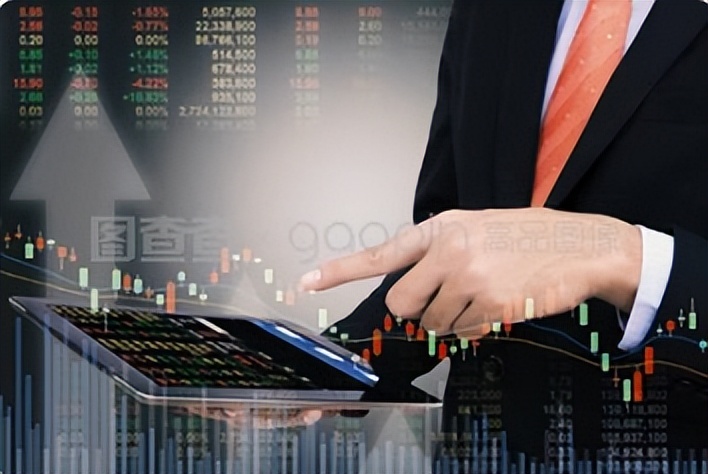 炒股是听“专家”的还是靠自己学习？新手散户应该这样做