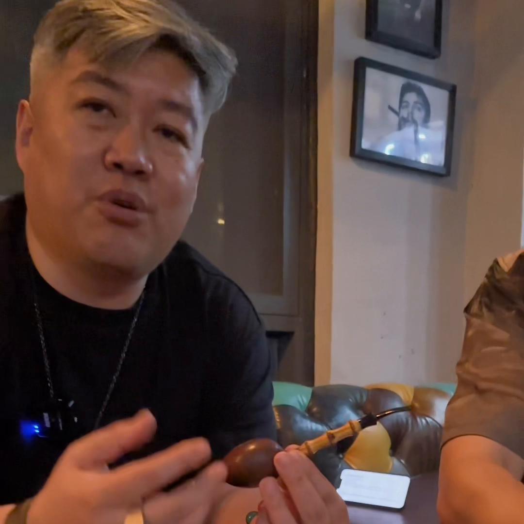 和老男孩刚哥聊聊烟斗!@三亚老顽童