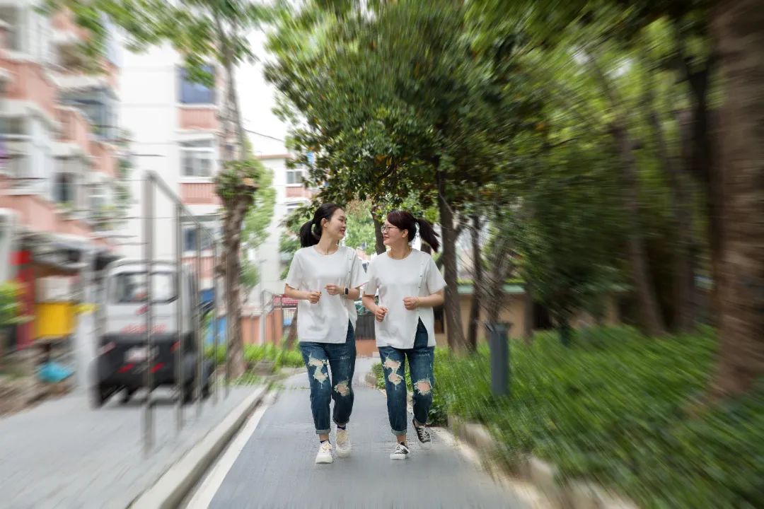 是妈妈是女儿母女翻唱,是妈妈是女儿母女版歌词