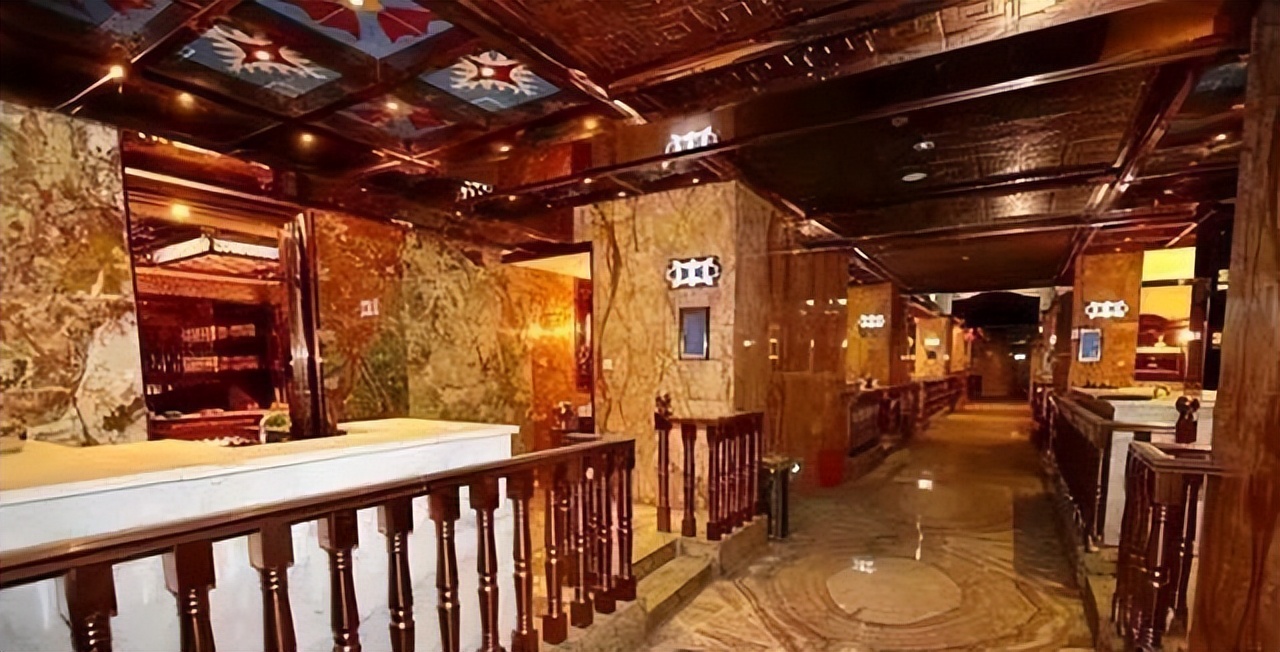 郑州市皇家一号覆灭记,郑州皇家一号事件揭秘