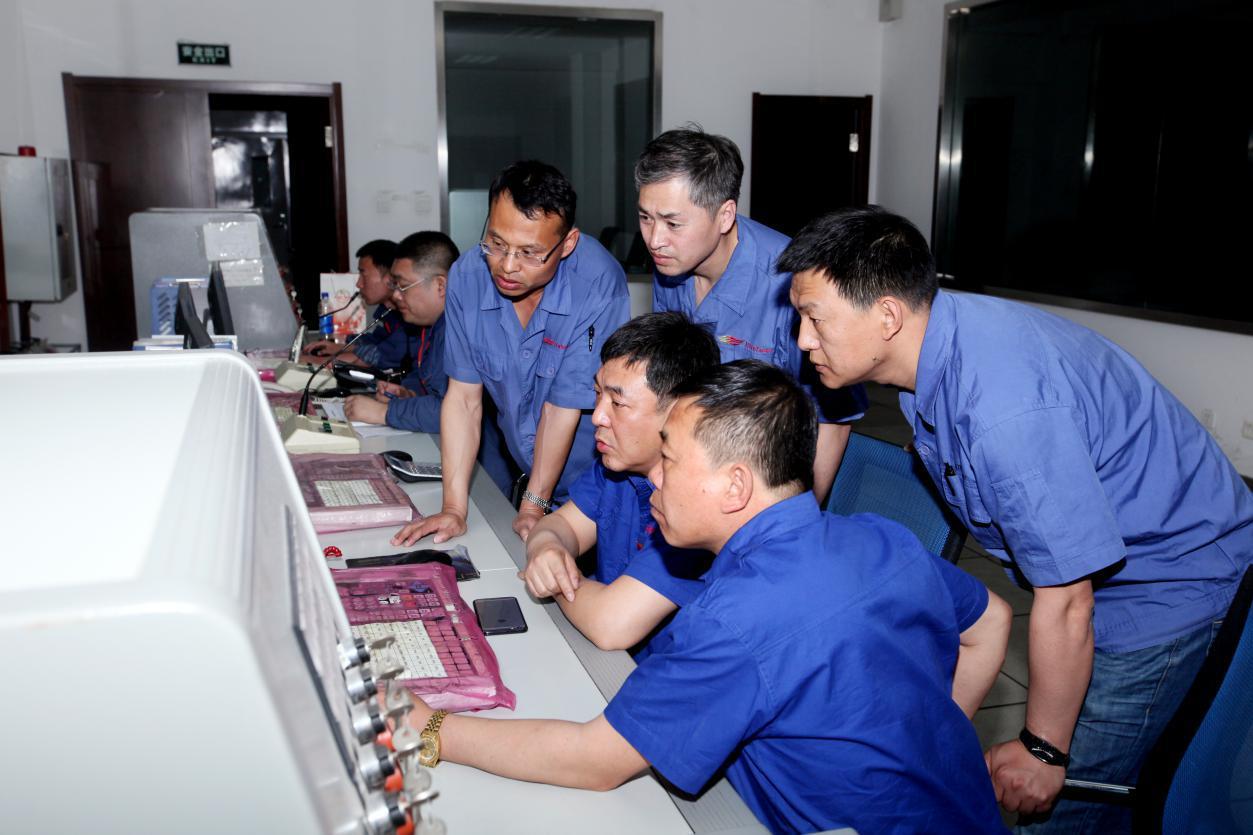 我国首套万吨级大丝束碳纤维投产,中国首条大丝束碳纤维