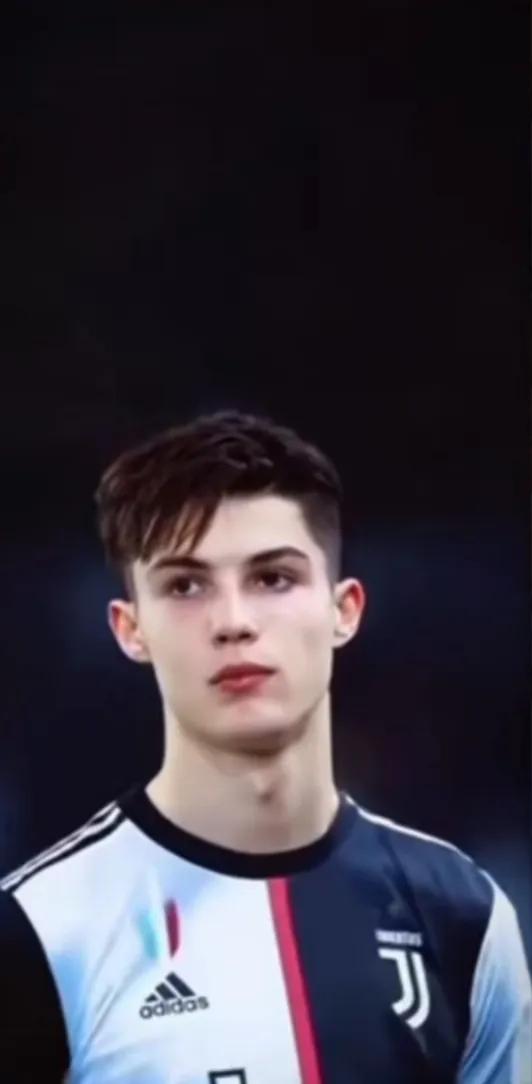 ai眼中的c罗图片,aic罗视频