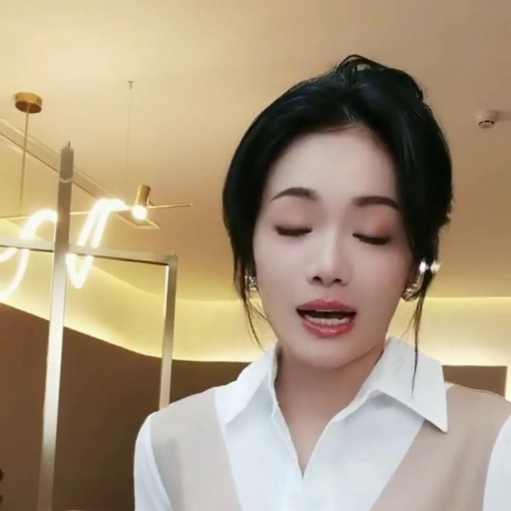 中年连衣裙两件套夏2022新款爆款,女装冬季新款2023爆款连衣裙中年