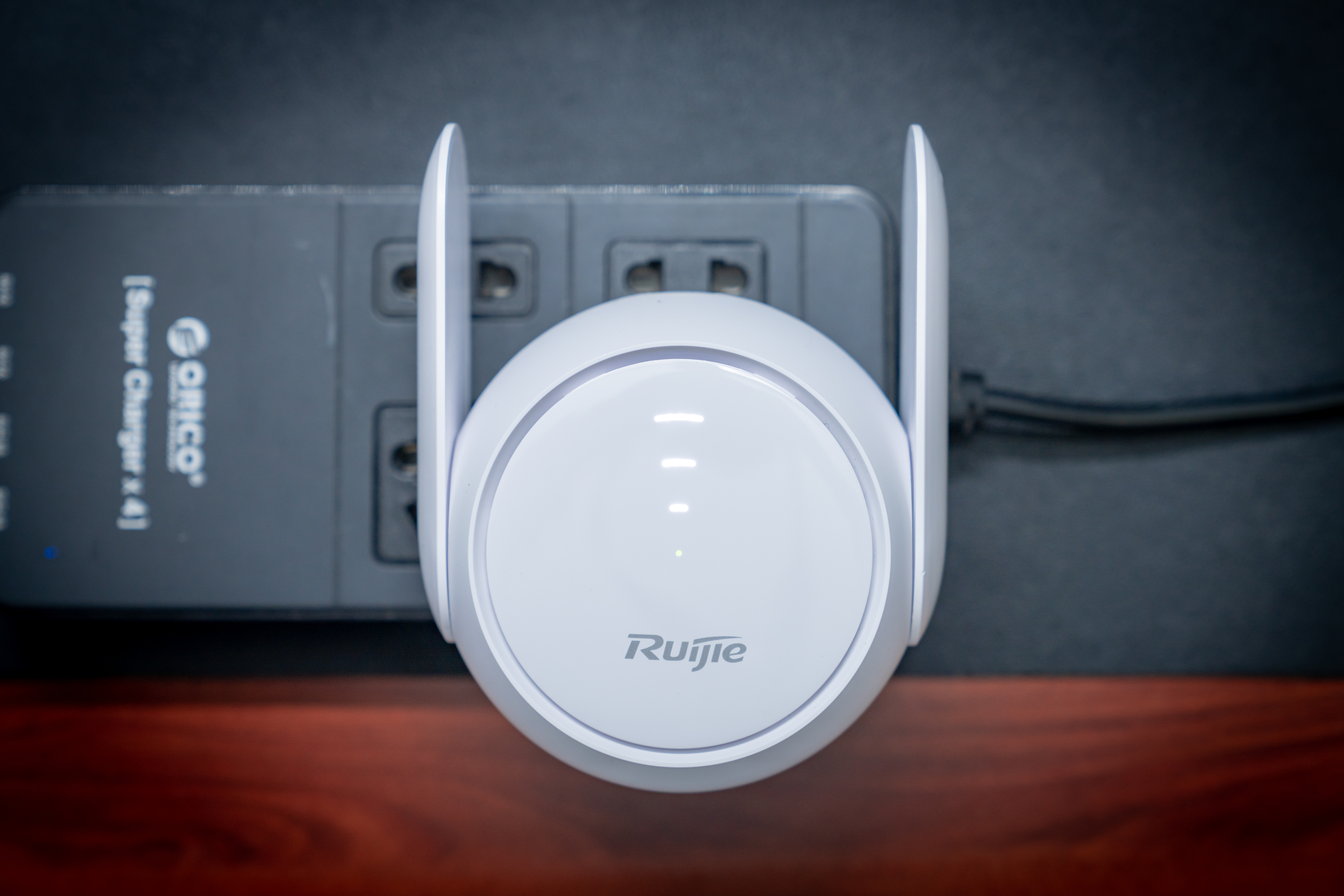 入户500M,两堵墙外卡成狗?如何用好锐捷小兔子改善家庭网络环境