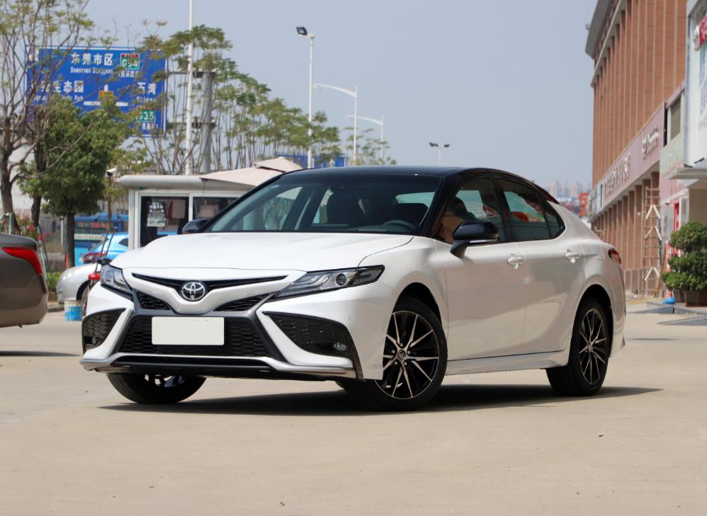 丰田凯美瑞2021款2.0锋尚版落地价,丰田凯美瑞2.5s锋尚版2023款黑色