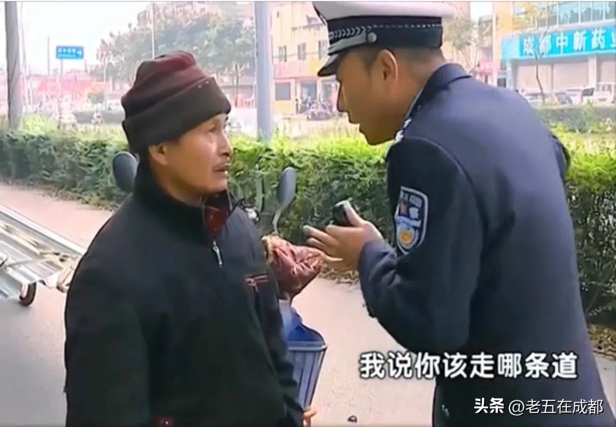 成都到布达拉宫旅游详细攻略,成都自驾张家界旅游详细攻略