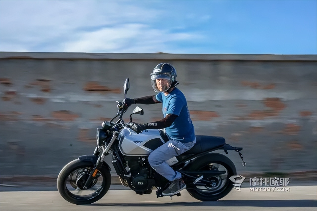 高金gk400对比gk500,高金gk400骑行感受