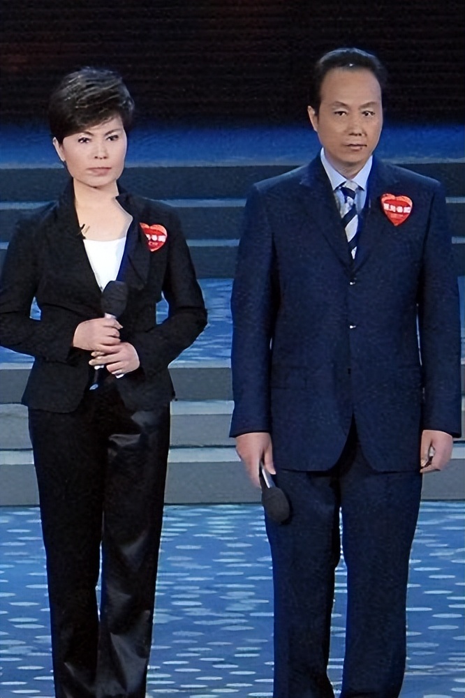 罗京去世后他妻子怎么样了,罗京去世后的照片