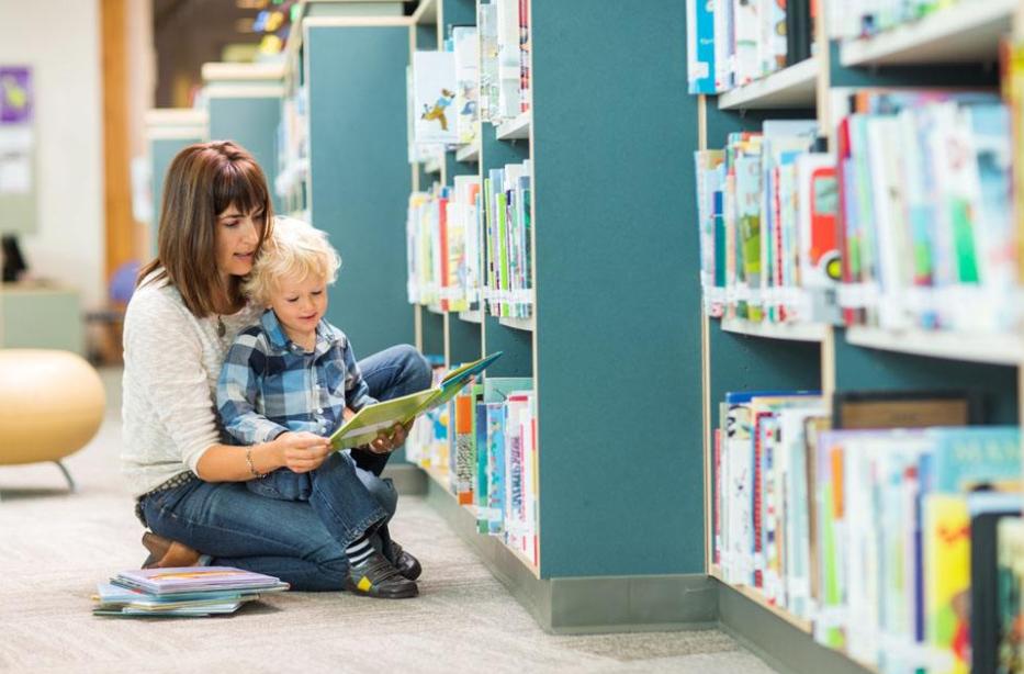 哈佛研究孩子有三次变聪明的机会,教授送给孩子7个忠告