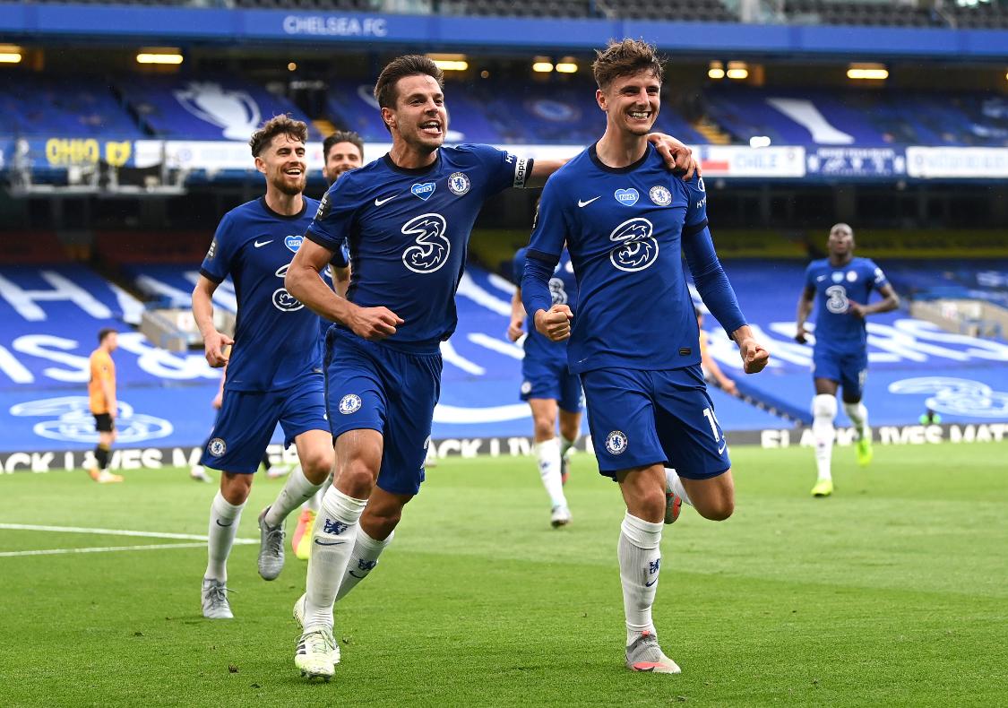 25岁新星10年5亿顶薪续约,明码标价500万的明星