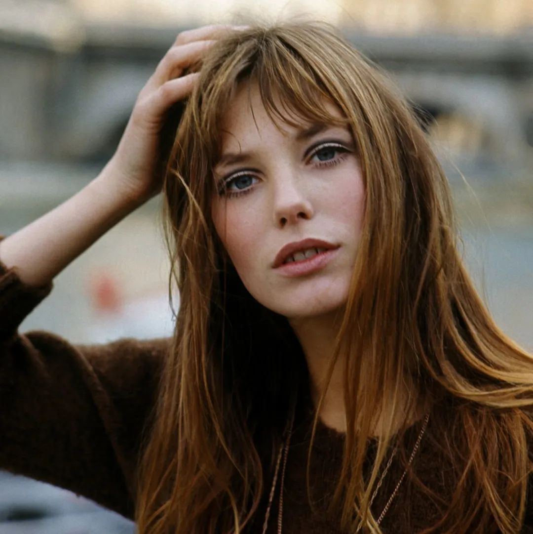 *片禁**、禁曲、禁忌恋，这饱受争议的顶级女星也走了