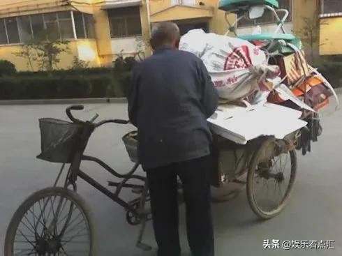 摆地摊月入过万真实经历,80后帅小伙摆地摊月收入破万