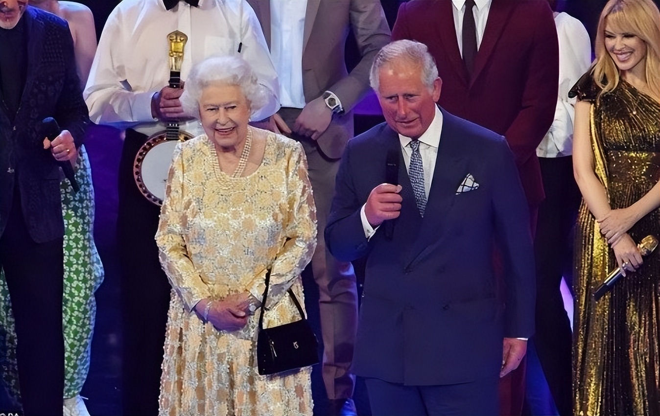 1997年,15岁威廉收到母亲送的生日礼物,3000块的手表他戴了25年