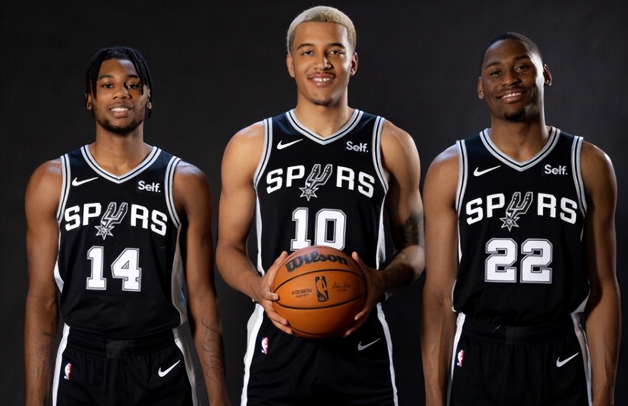 马刺用状元签选择文班亚马,马刺得到文班亚马后如何重建