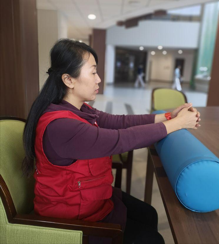 别光看,赶紧学!偏瘫患者上肢和手的康复训练(有图有视频)