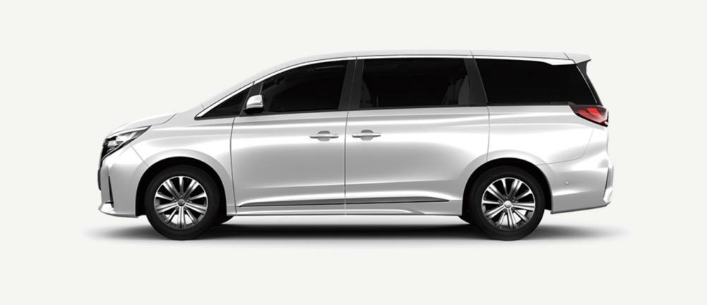 一汽奔腾m9新款,新款奔腾M9实车亮相