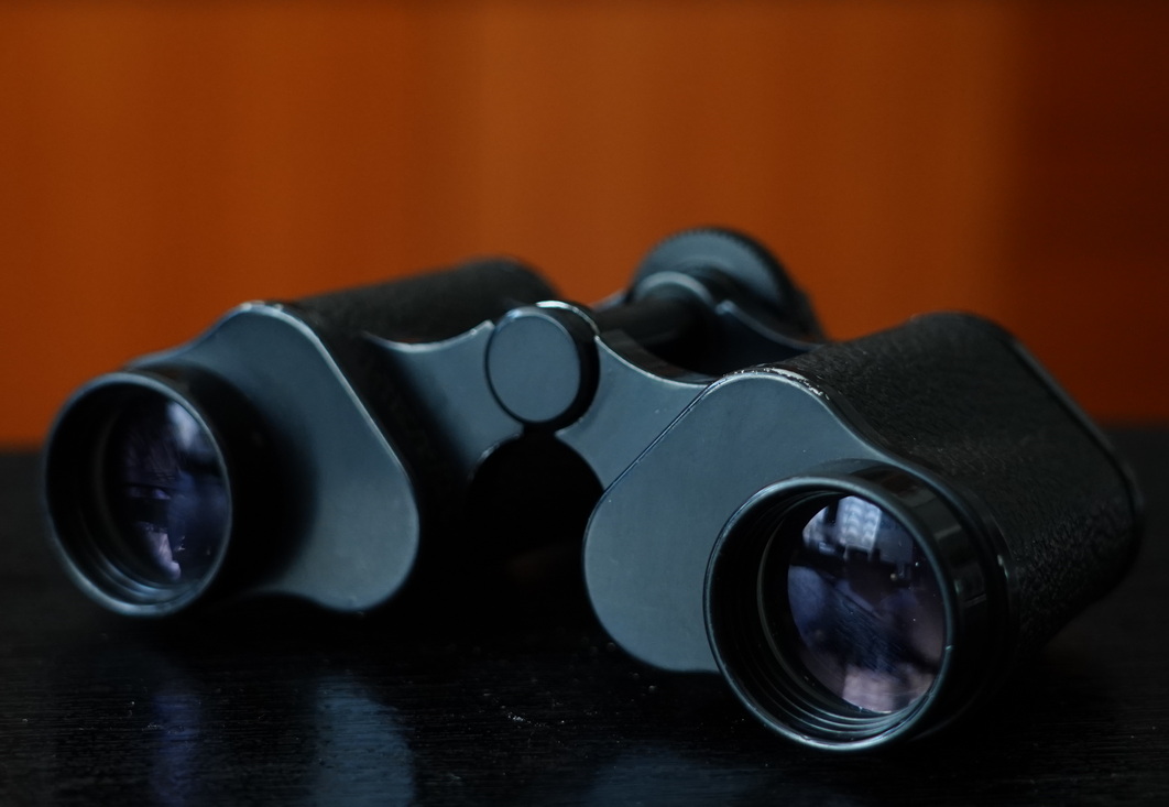 收藏了30年的望远镜,二战时期的军用高倍望远镜