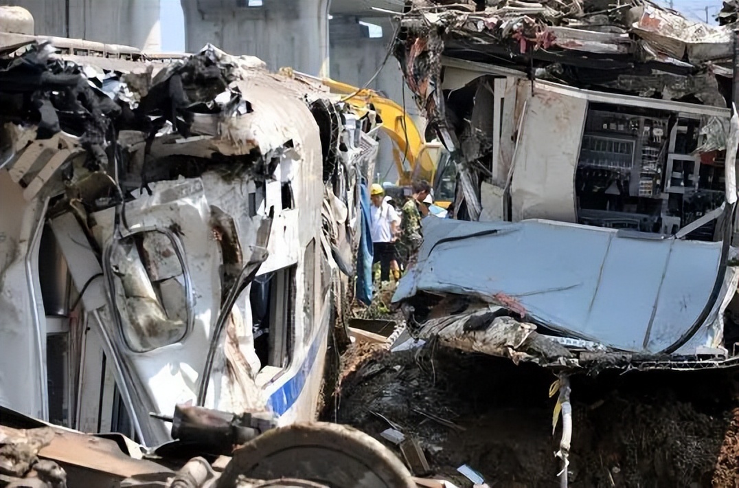 动车脱轨事件现场图片,动车脱轨事件最新