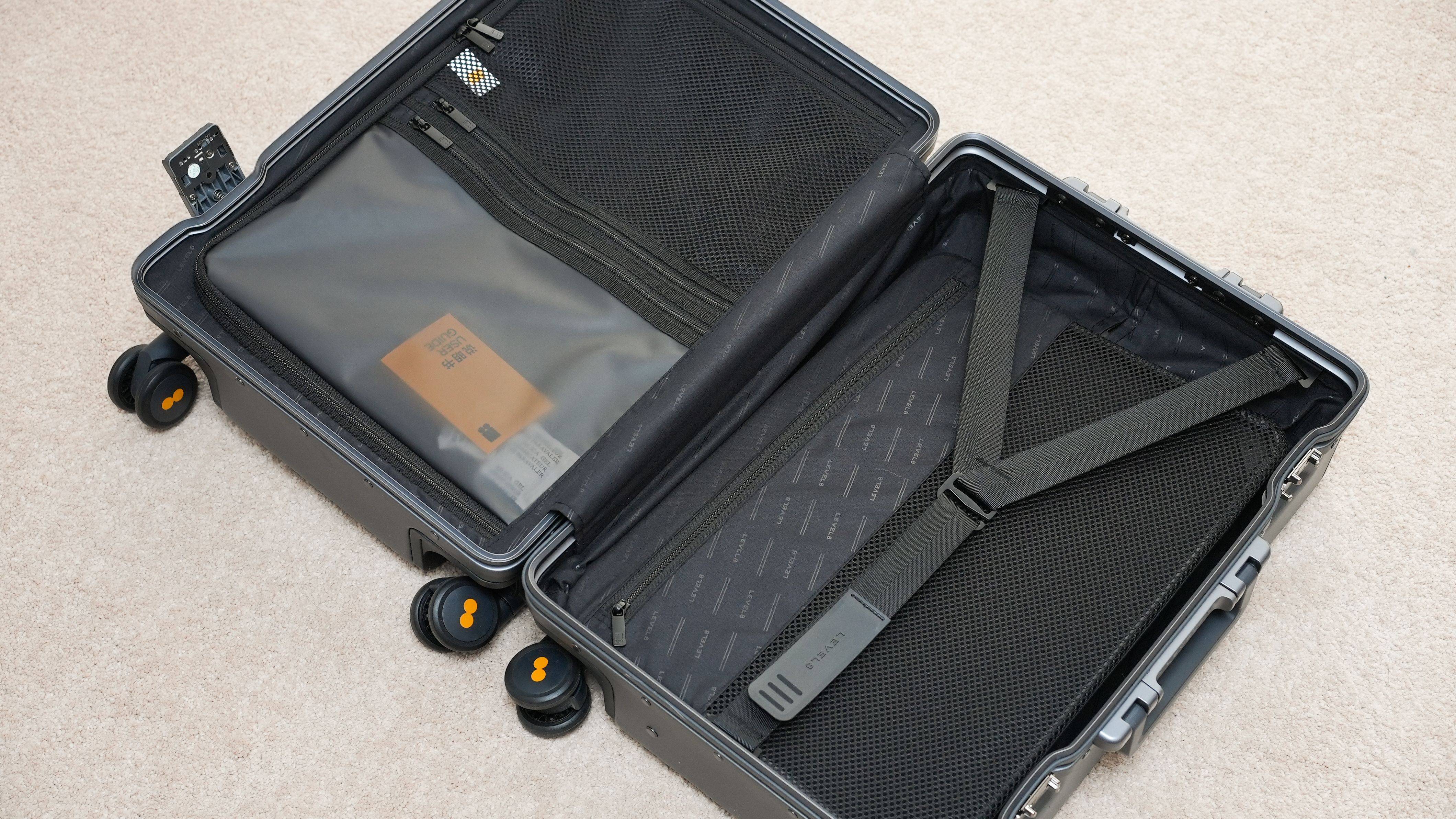 外交官行李箱和地平线8号哪个好 (3天旅行适合多大的行李箱)