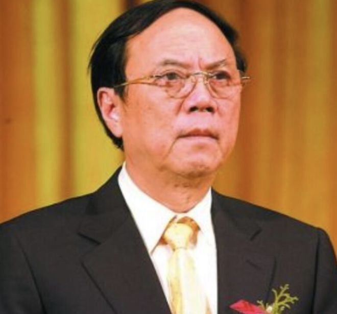 广东政协主席陈绍基:*养包**女主持和女演员，还和下属共享警花*妇情**