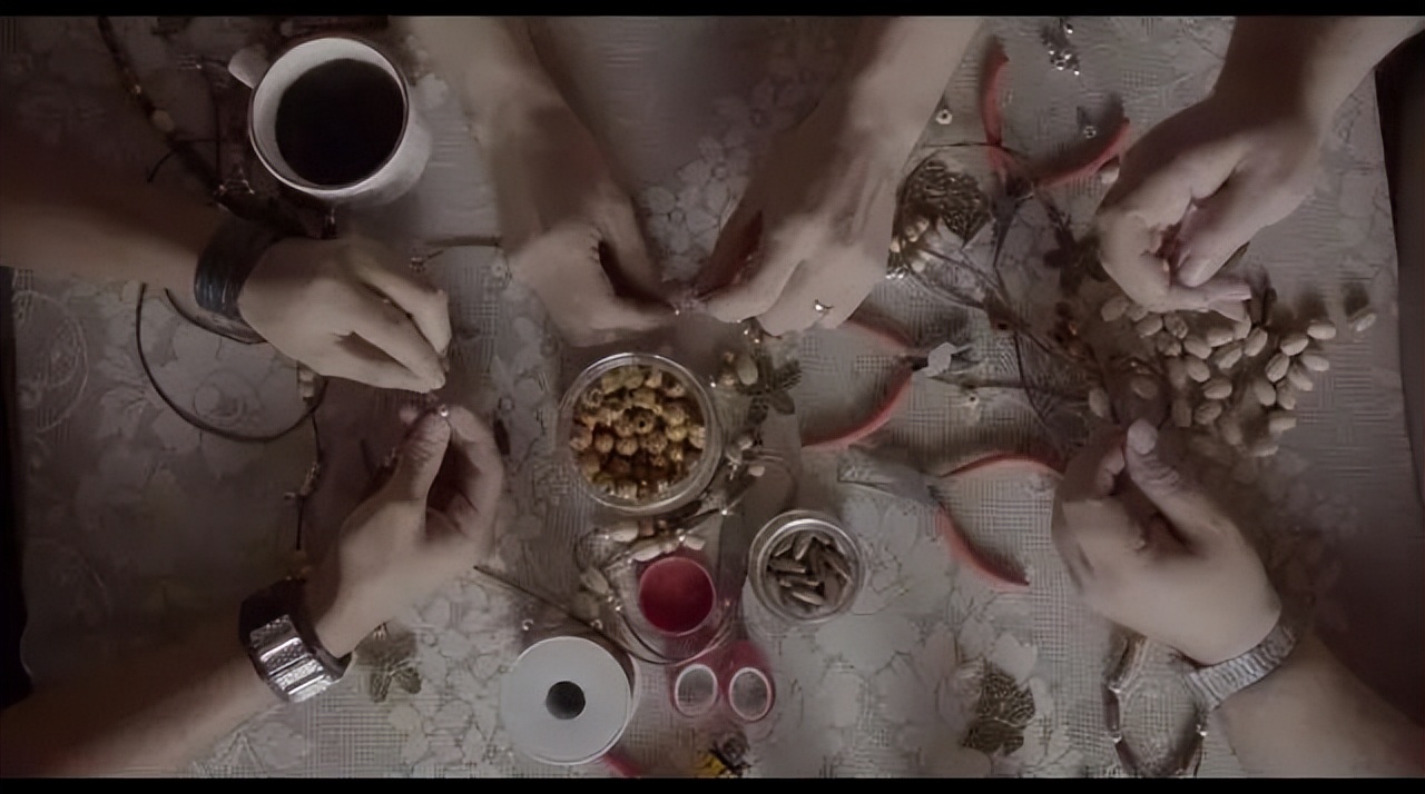 对方很少跟你聊天是真的爱你嘛,怎么跟你聊天才是真的爱你的人