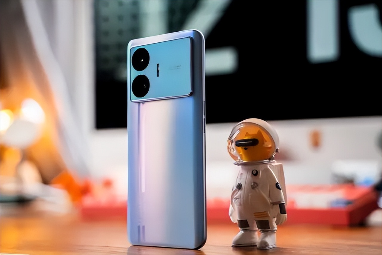 三款性价比很高适合学生党的手机,5款2500以内性价比较高的手机推荐