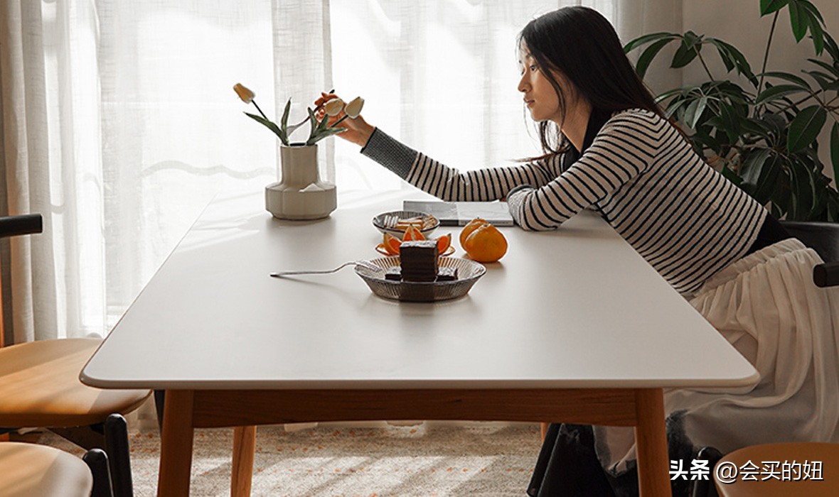 最好的实木餐桌,简约实木餐桌店铺推荐