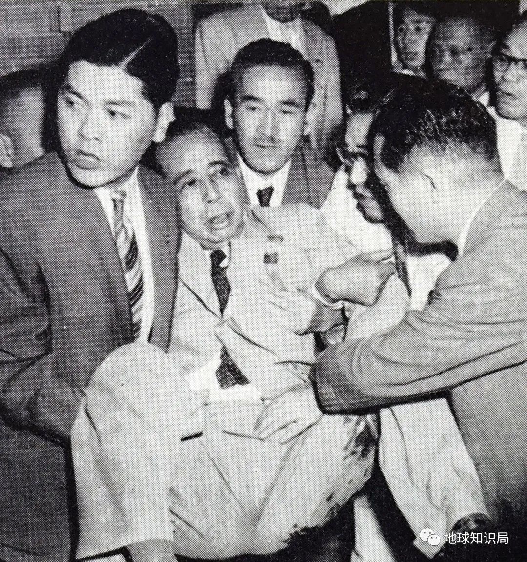 安倍之死，动摇日本？|地球知识局