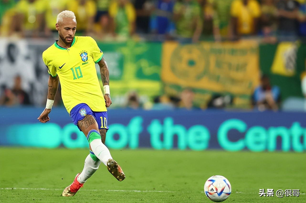 世界杯小品：白云黑土畅聊比赛，坦言看的不是世界杯，而是世界观