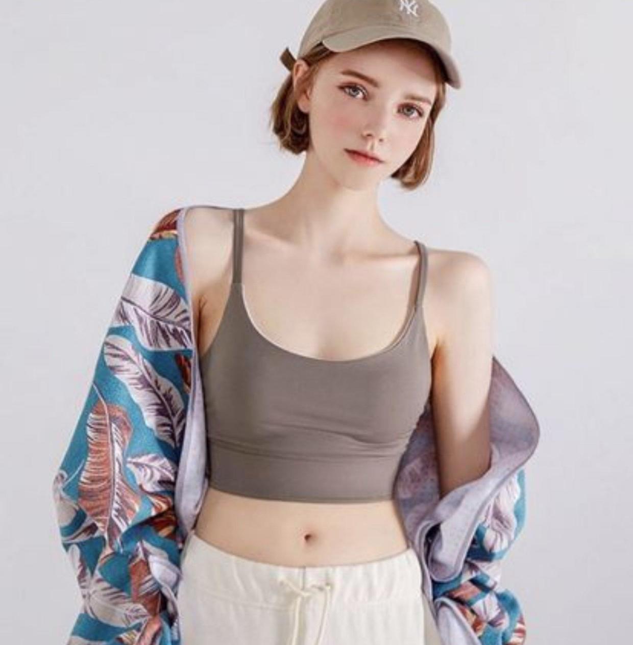 21岁德国模特凭“精灵美貌”火遍亚洲，却突然失踪？牵出黑暗内幕