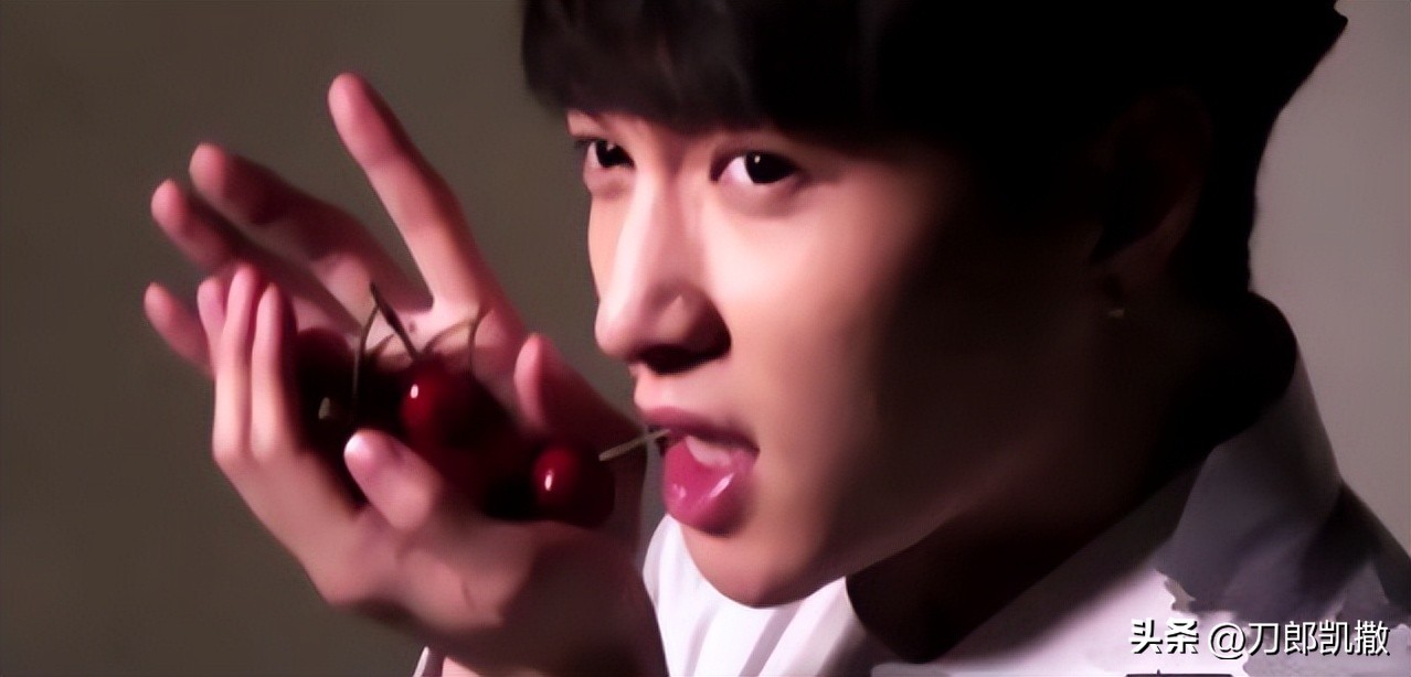 十三位“油腻”男星：有人“神油附体”，有人“肥而不腻”